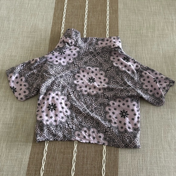 Crop top button up shirt - Picture 3 of 3